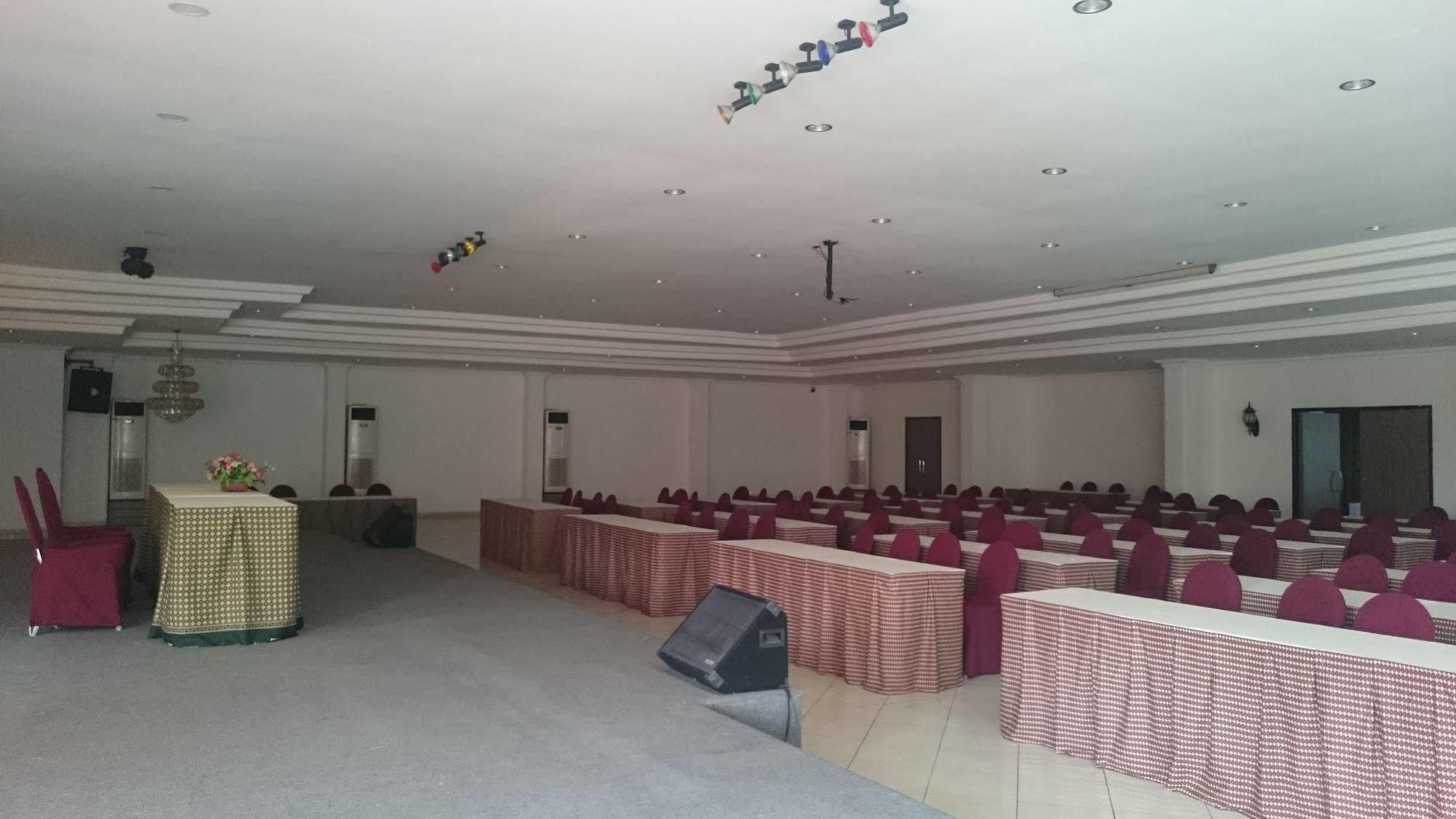 Hotel Sinar 1 Sedati Ngoại thất bức ảnh