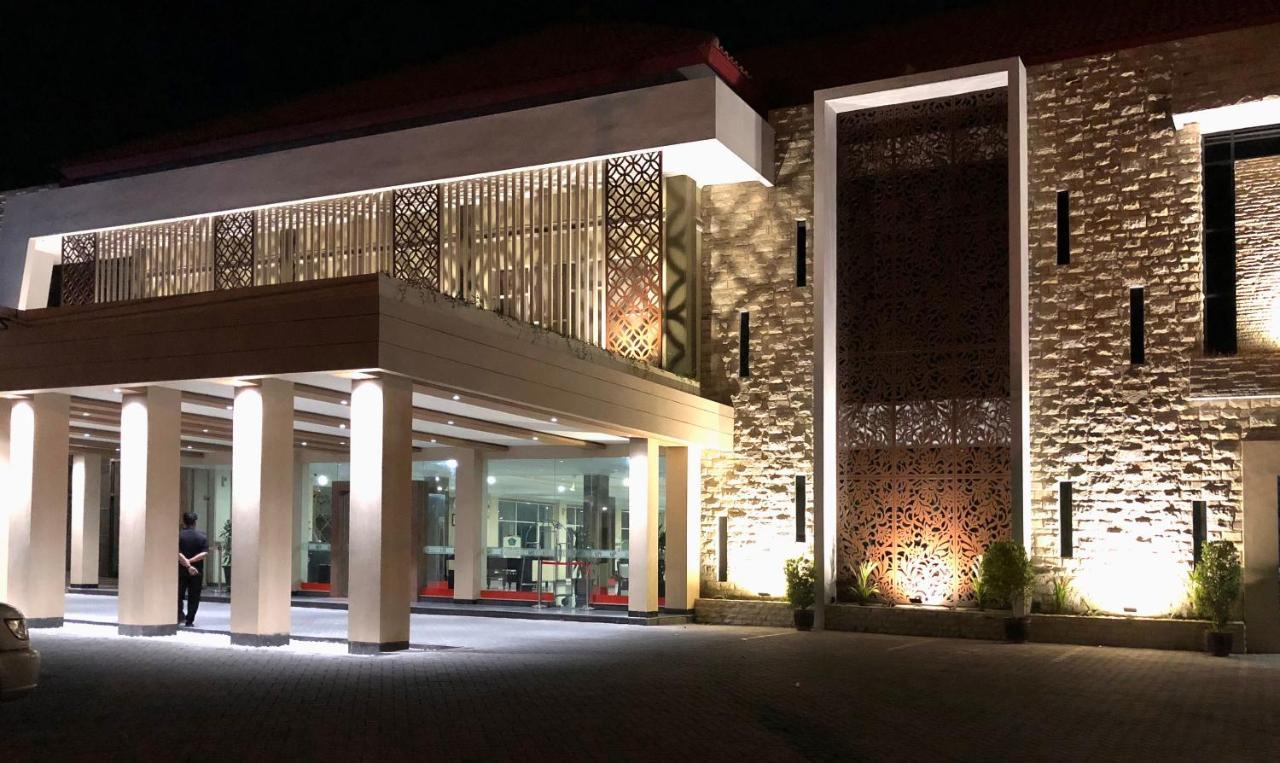 Hotel Sinar 1 Sedati Ngoại thất bức ảnh